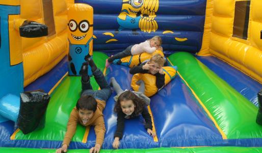 Minions springkasteel